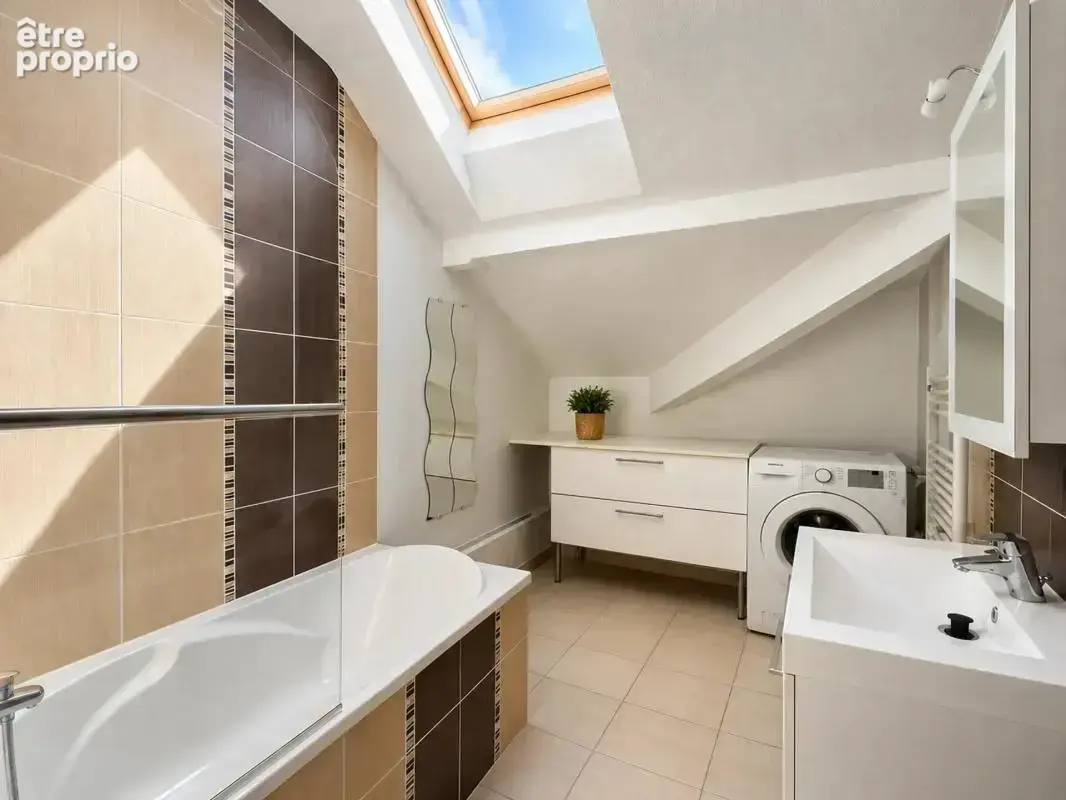 Appartement 3 pièces de 70 m² à Mercury - photo 6