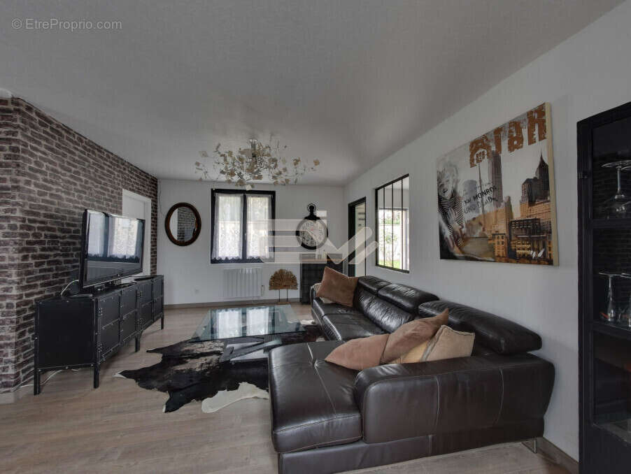 Maison à JONCHERY-SUR-VESLE