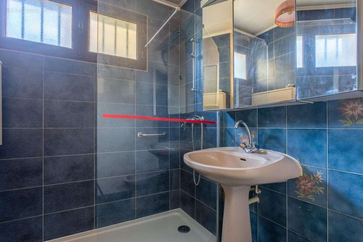 Maison 140 m² sur terrain 572 m² - sous-sol total - photo 9