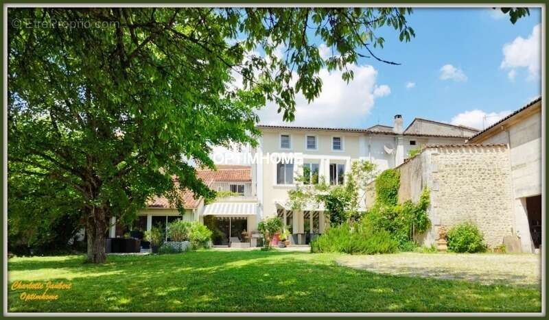 Maison à BLANZAC-PORCHERESSE