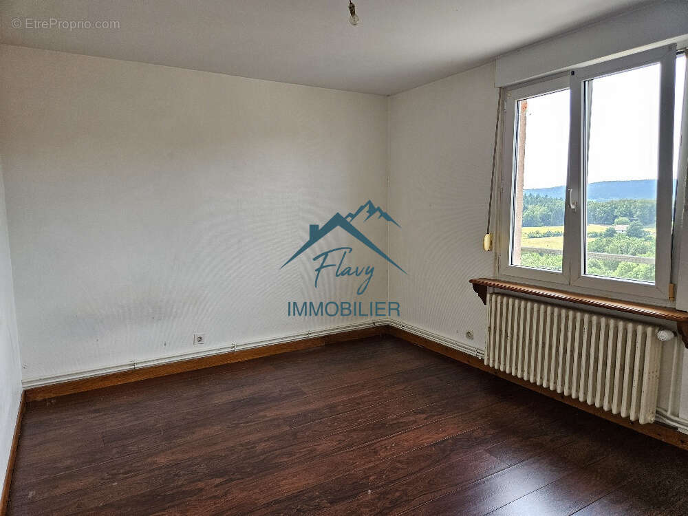 Appartement à BRUYERES