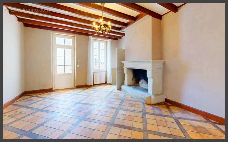 Maison à VILLEFRANCHE-DE-LONCHAT