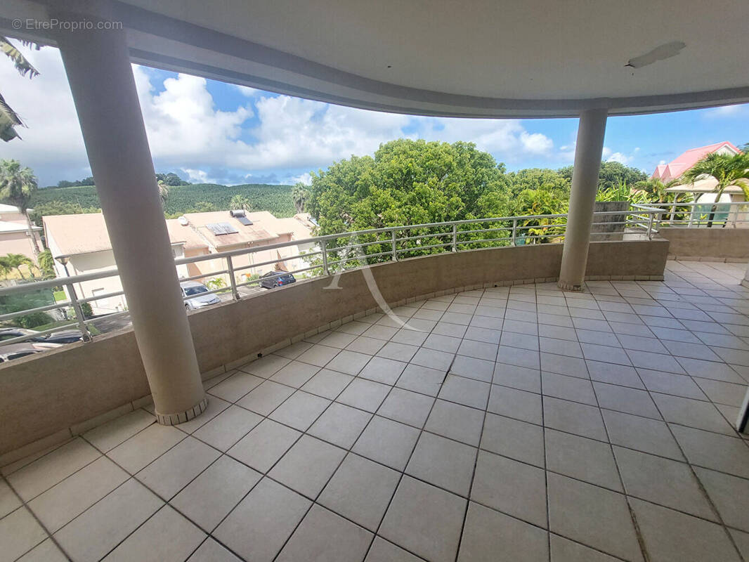 Appartement à LE ROBERT