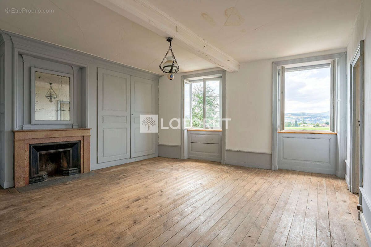 Maison Saint Germain Nuelles 8 pièces 208 m2 - photo 3