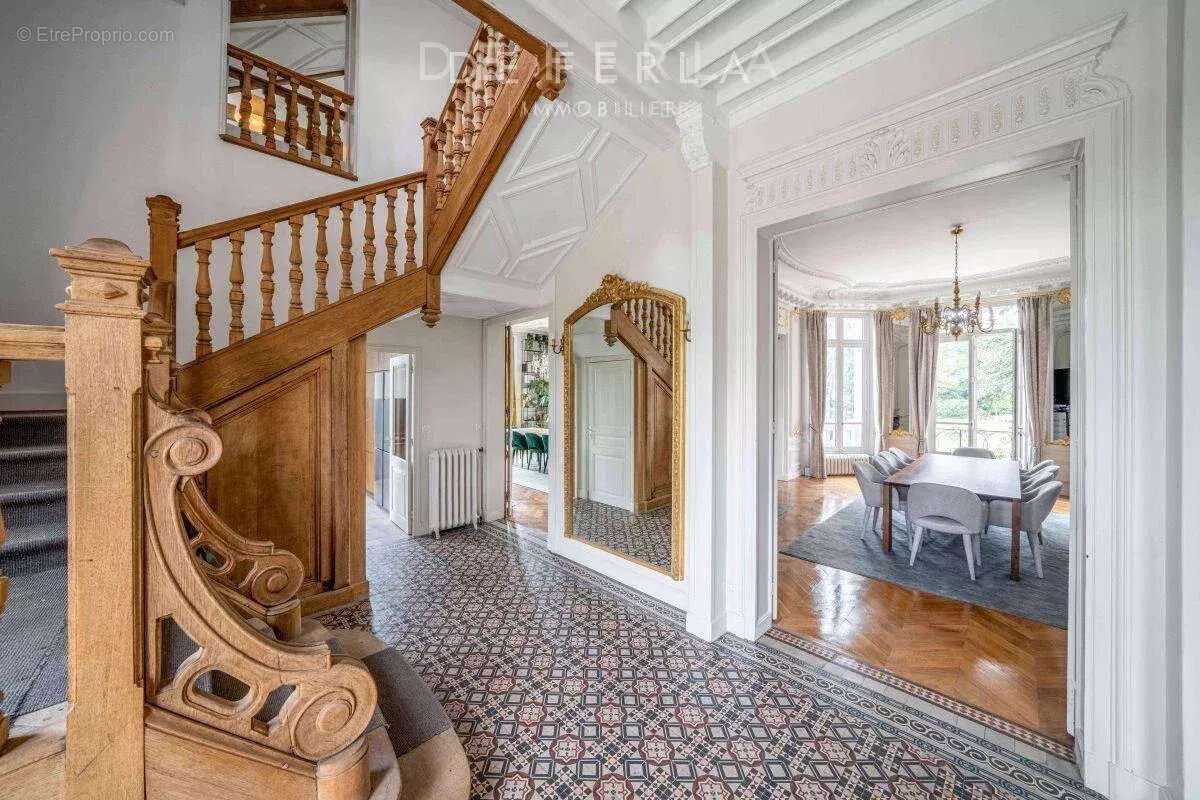 Maison à LE VESINET