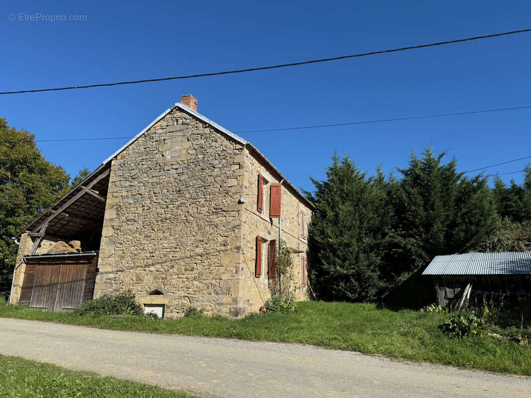 Maison à BUSSIERES