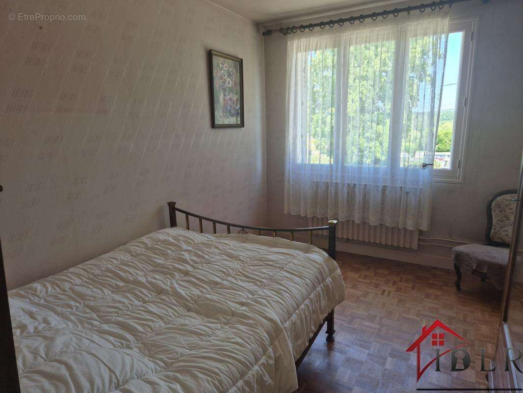 Maison à ROCHES-SUR-MARNE