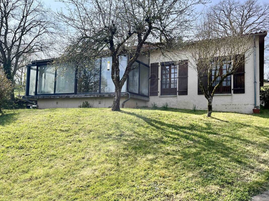 Maison à CONFOLENS