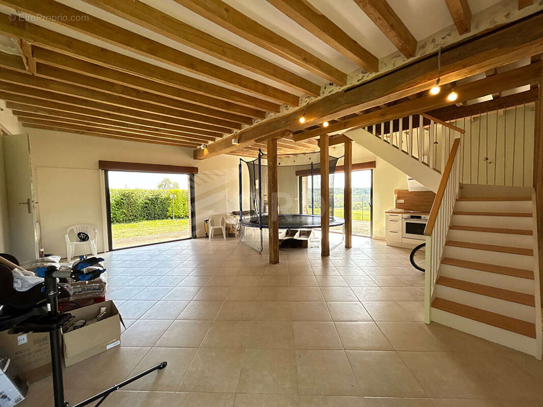Maison à TOUCY