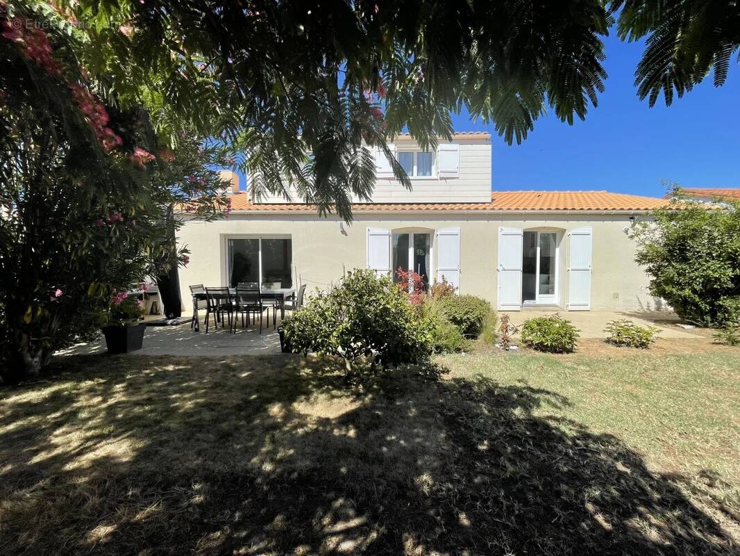 Maison à SAINT-SEBASTIEN-SUR-LOIRE