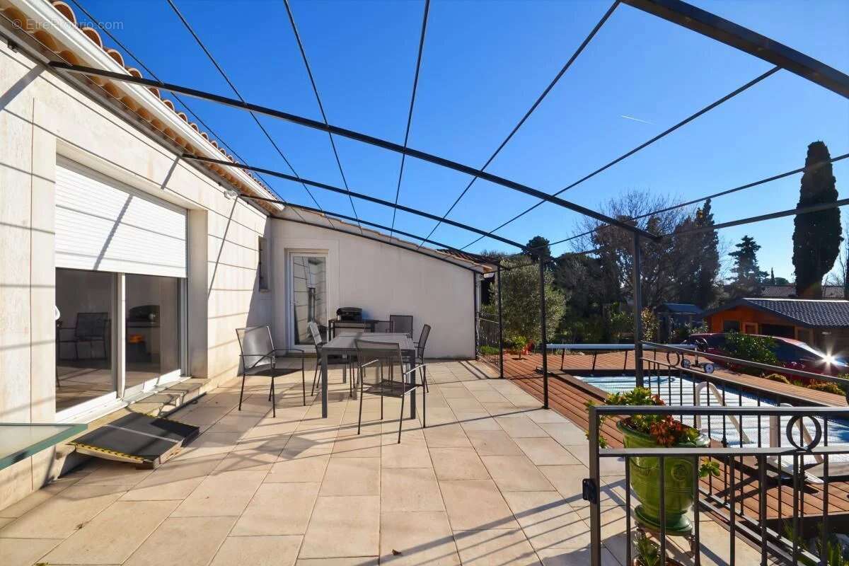 Maison à UZES