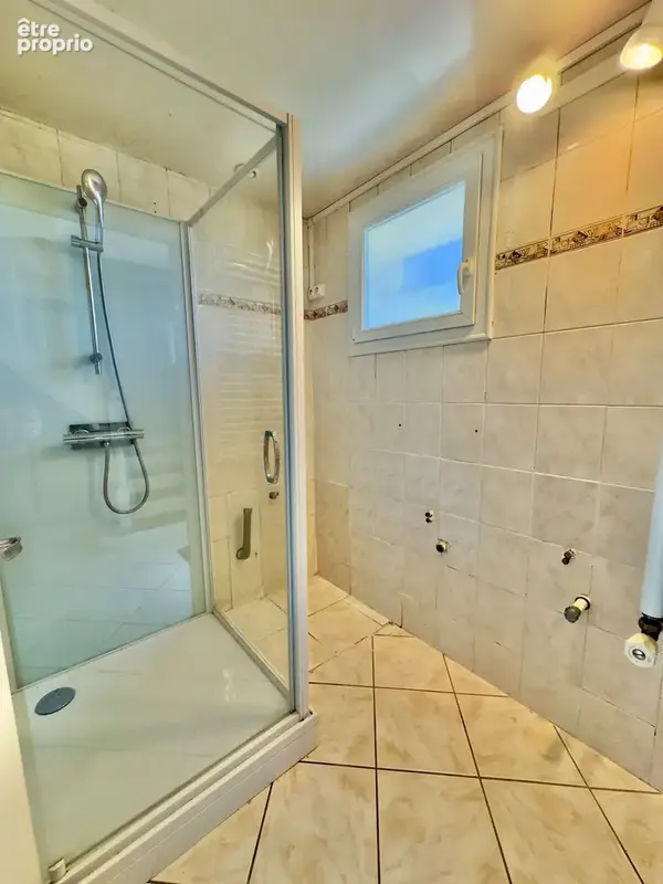 Landerneau, maison familiale hors lotissement, 5 chambres, rez de jardin, géothermie, poele - photo 13