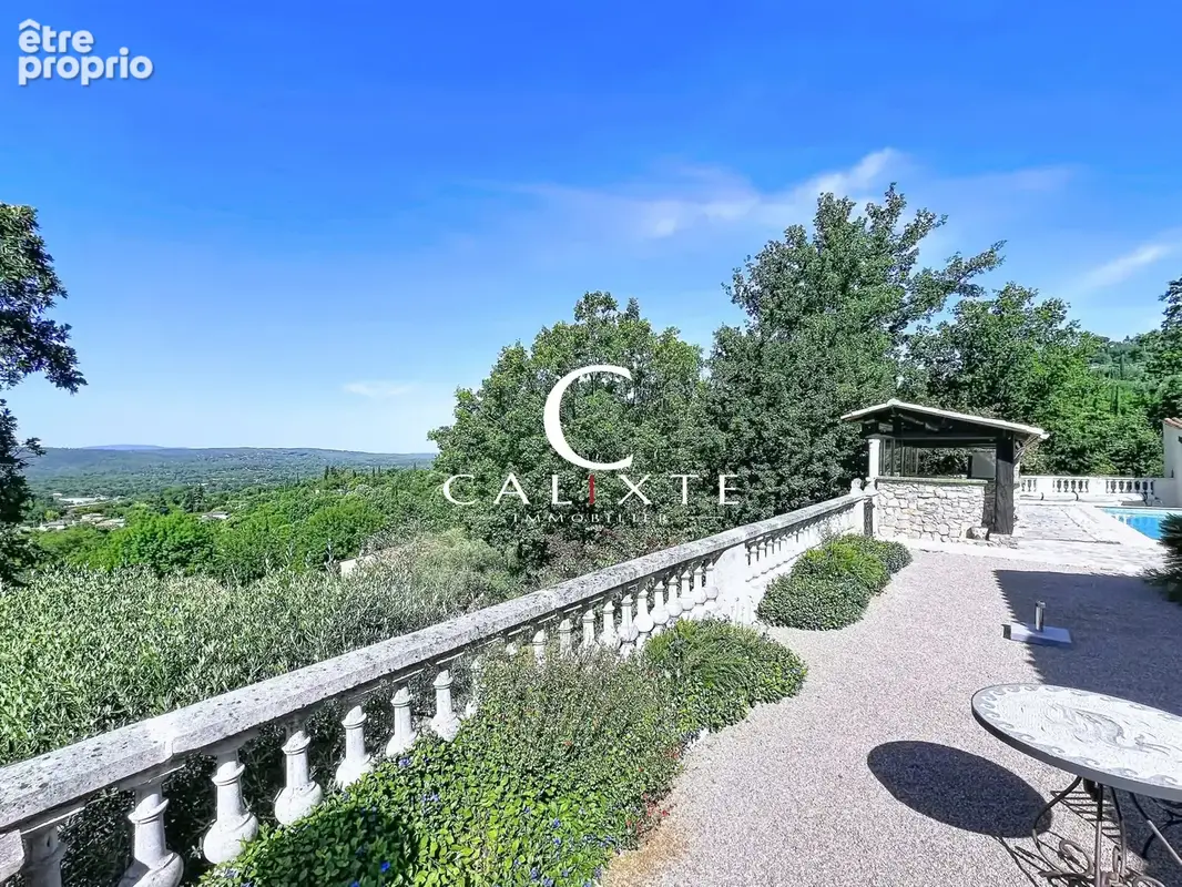 Maison 8 pièces 270 m² à vendre à Montauroux (83440) - photo 2