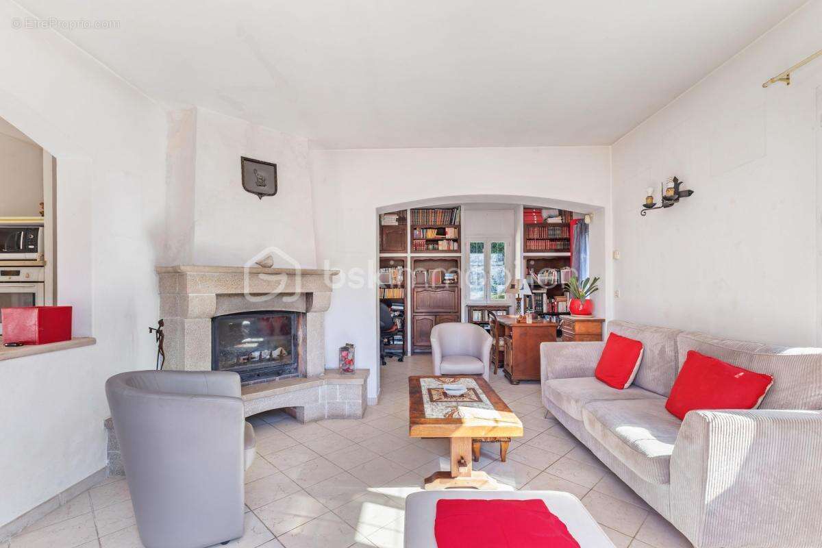 Maison à LA COLLE-SUR-LOUP