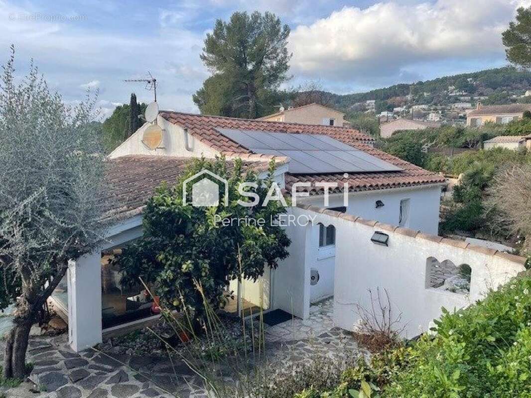 Photo 2 - Maison à DRAGUIGNAN