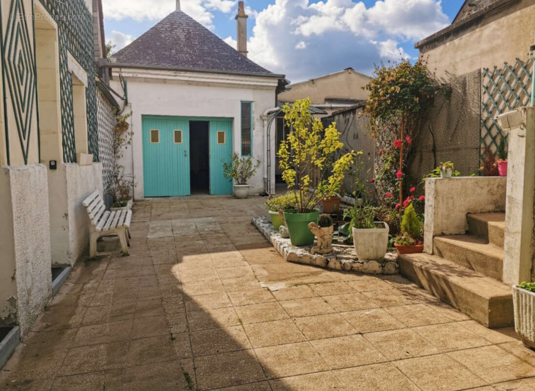 Maison à CHATELLERAULT