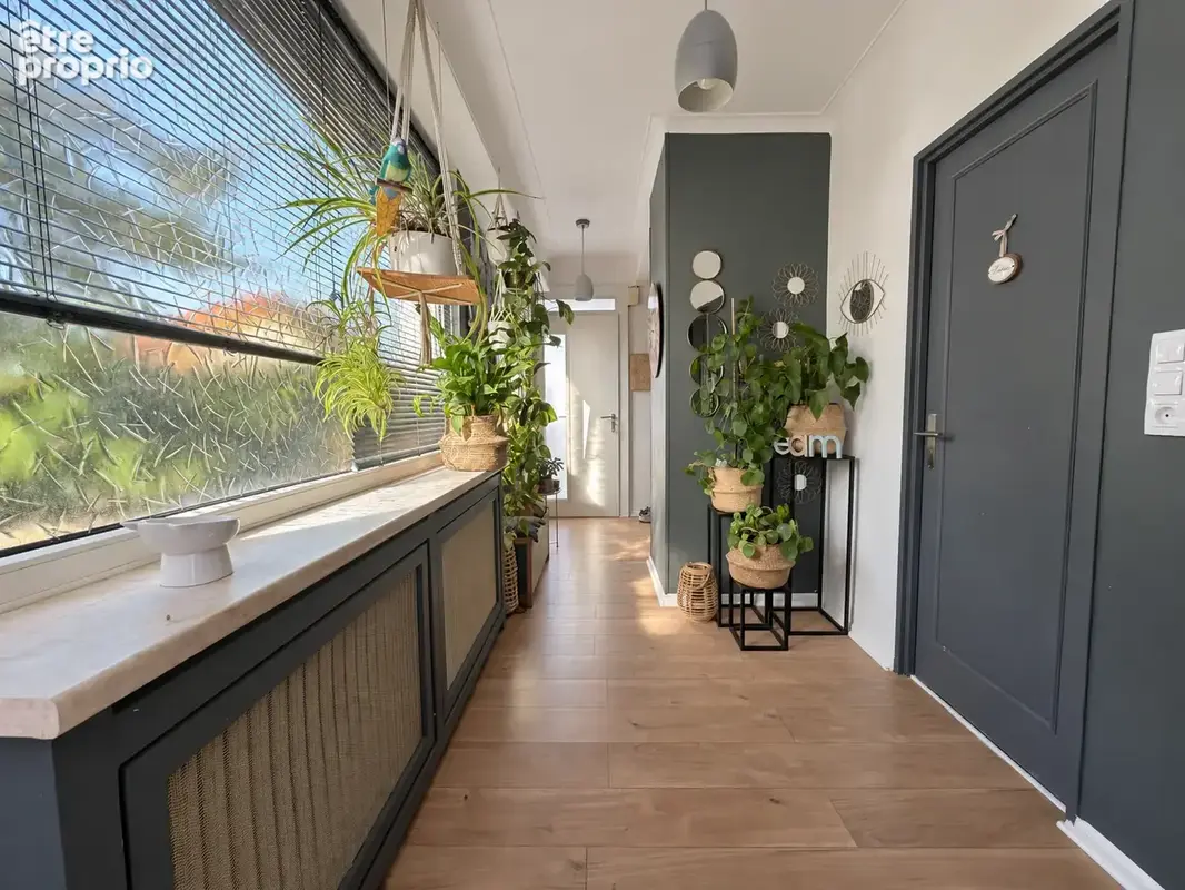 Maison 5 pièces rénovée   4 chambres vie de plain-pied et grand jardin intimiste - photo 11