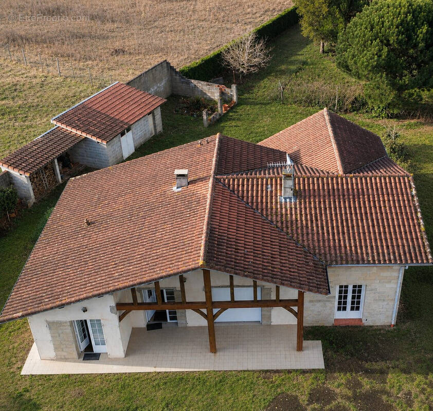 Maison à SAINT-GEOURS-DE-MAREMNE
