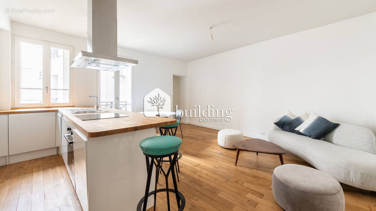 Appartement à PARIS-7E