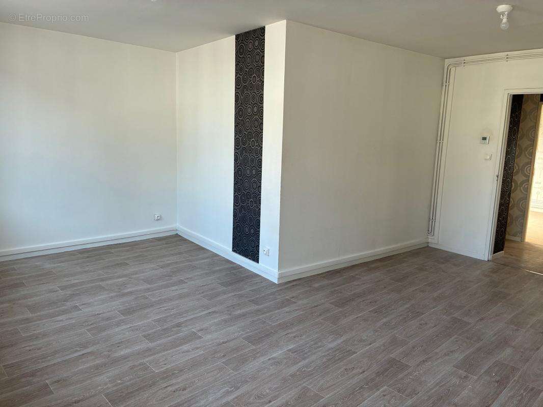 Appartement deux chambres dans petite - photo 2