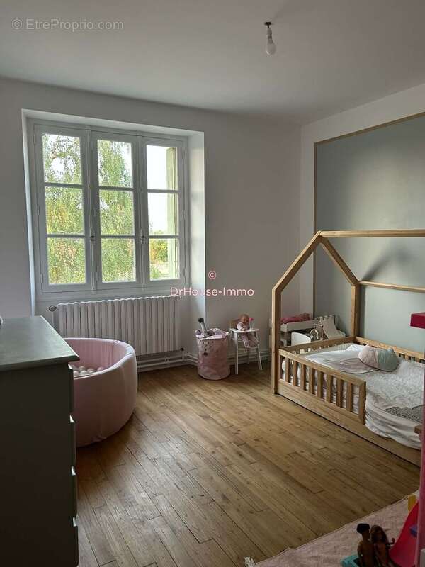 Maison 130 m² à Saint-Martial-Sur-Isop  - photo 7