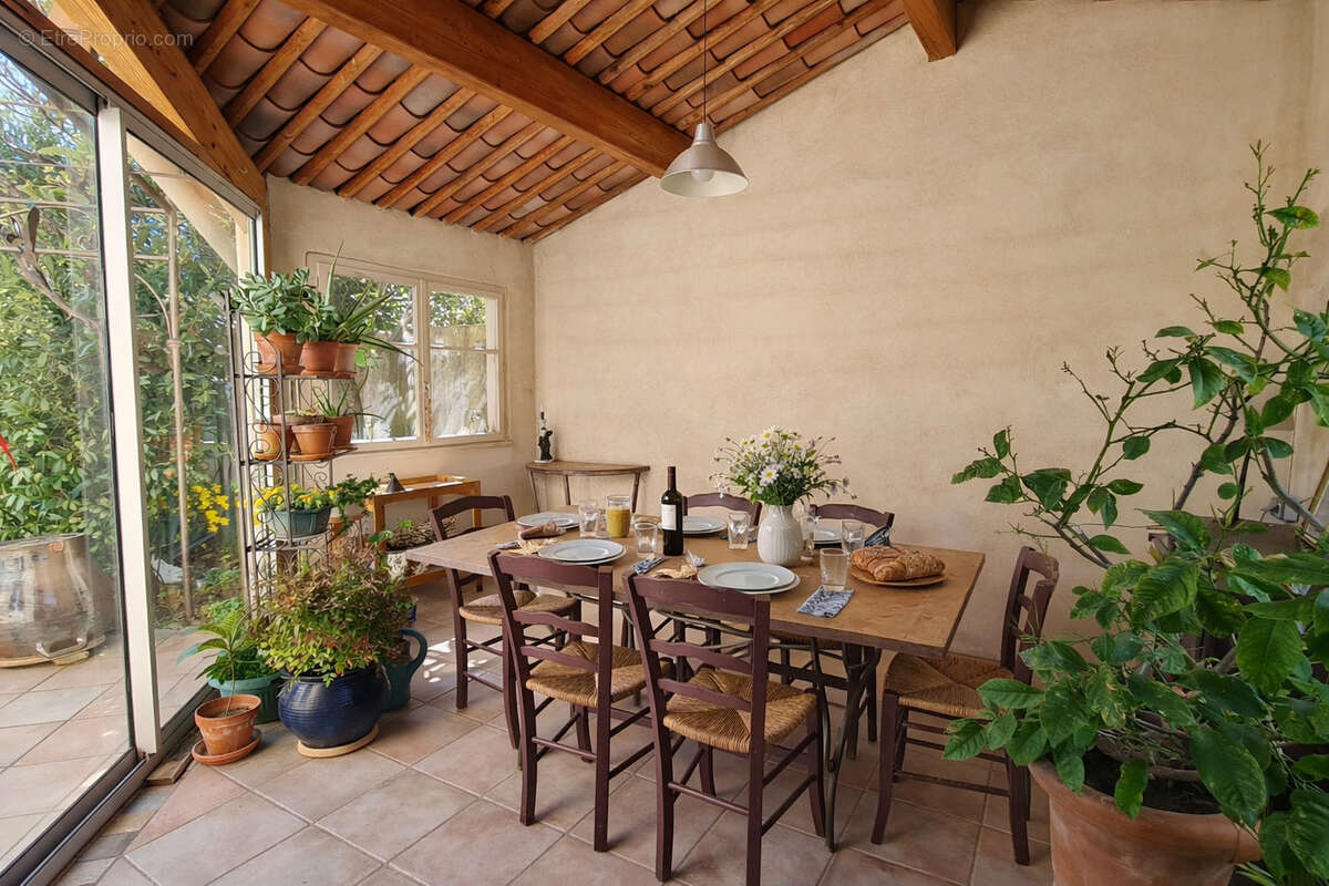 Maison à VILLENEUVE-LES-AVIGNON