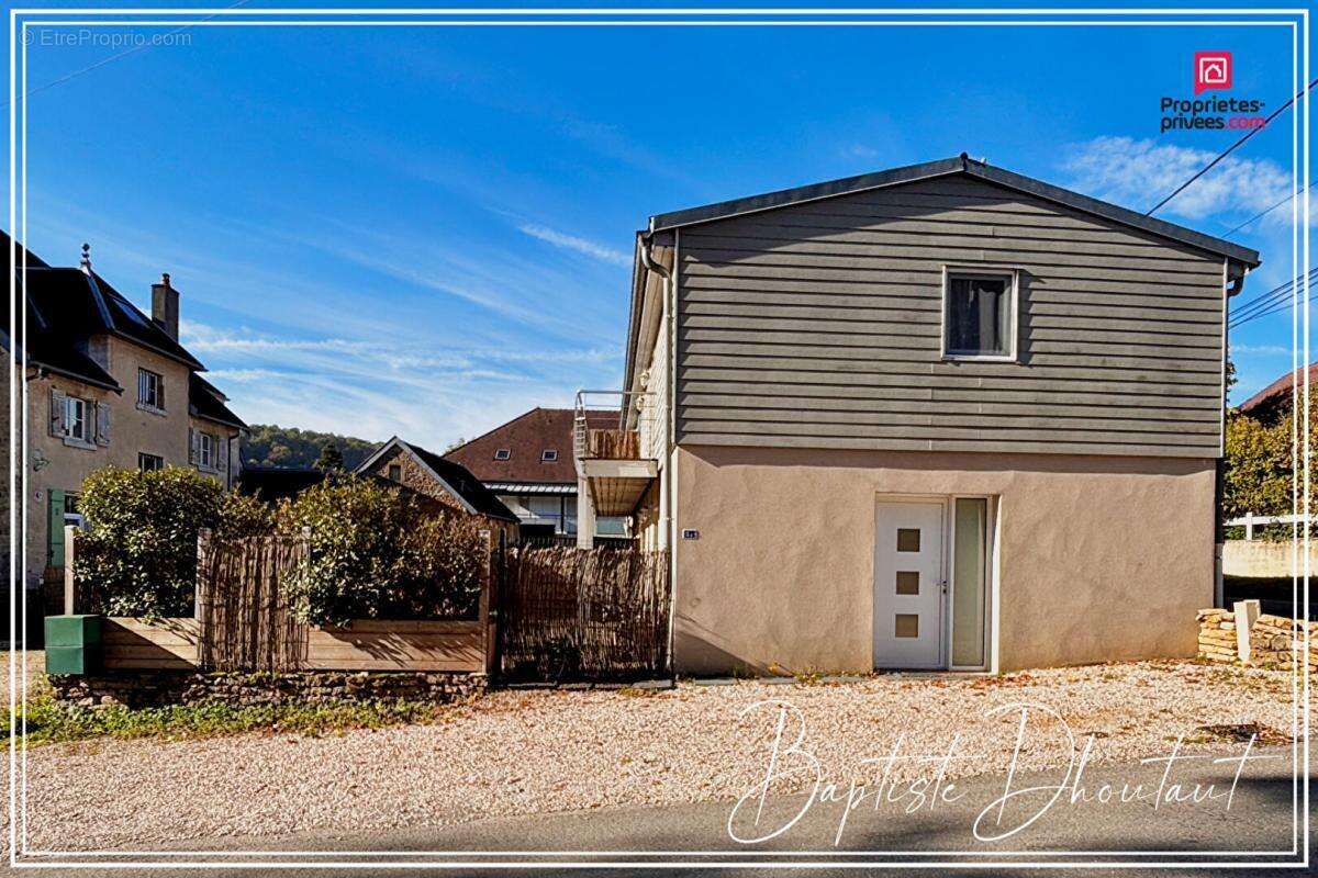 Maison à AUXON-DESSUS