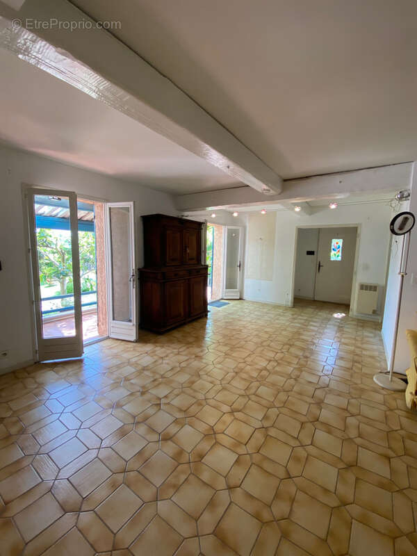 Maison à LORGUES