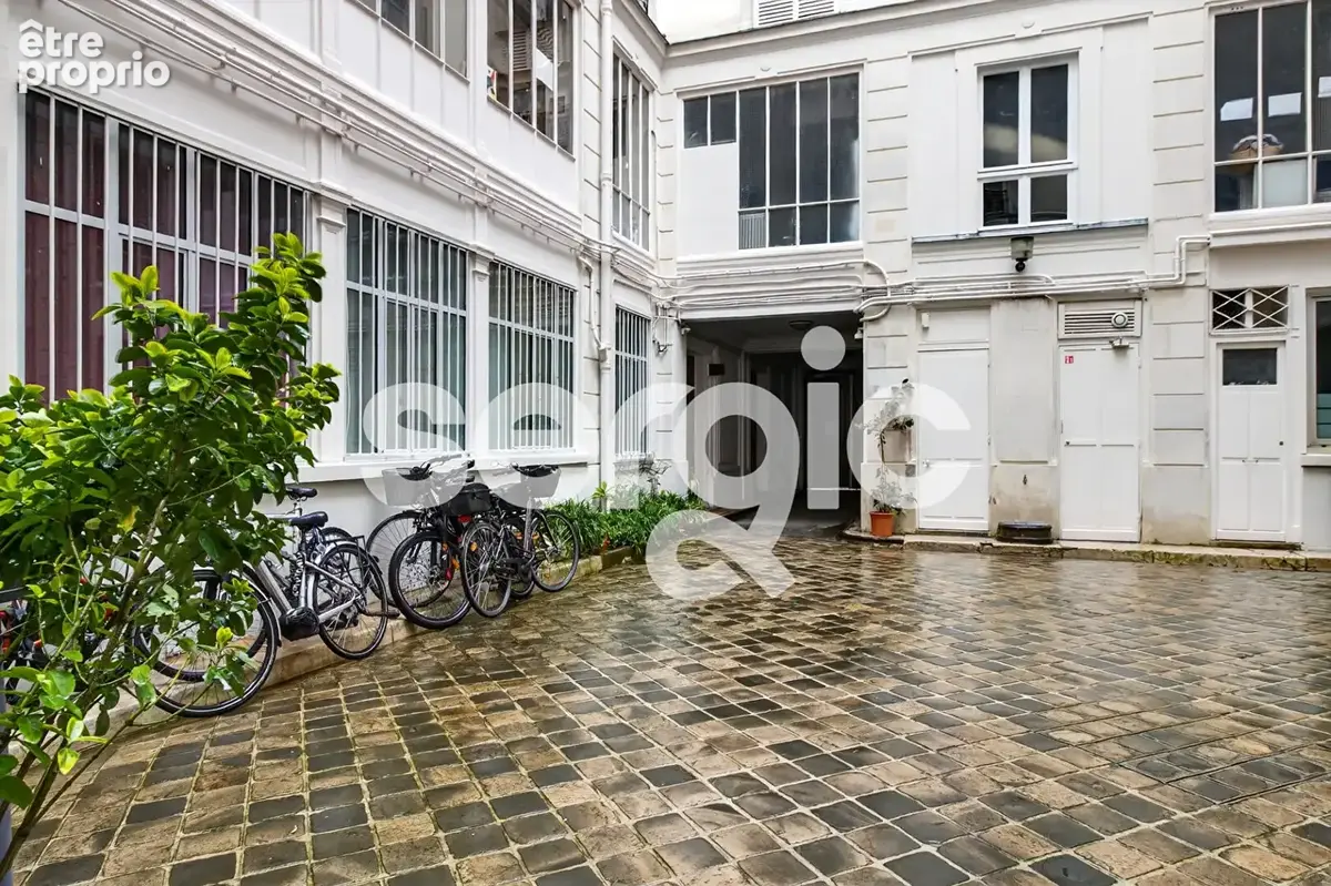 Rue Saulnier, Paris 9ème, 3 pièce(s) 65m2 + "Chambre de bonne" de 4m² + Cave - photo 11