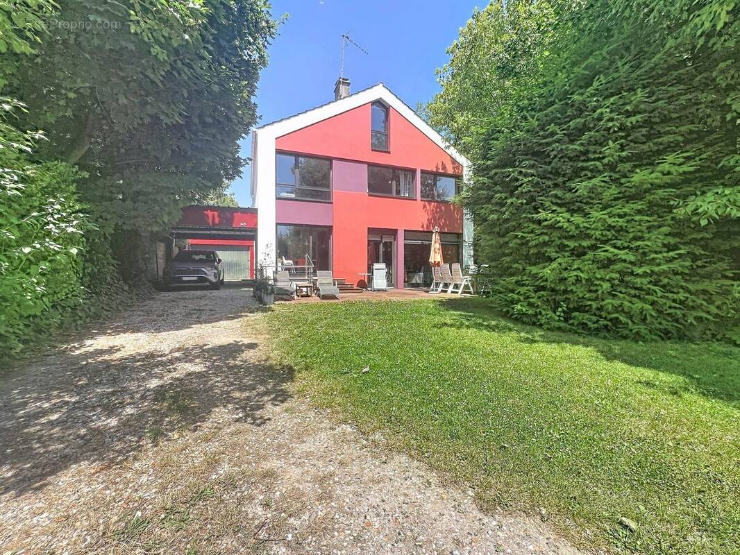 Maison à GARCHES