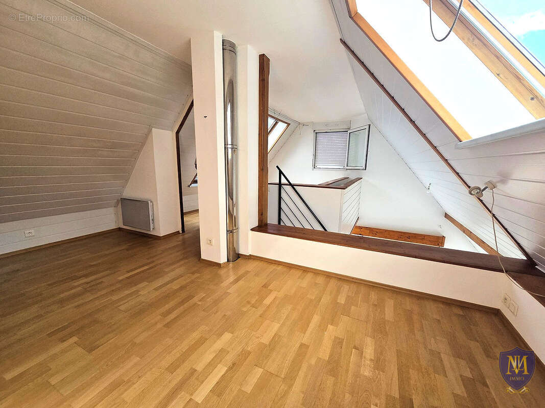 Blotzheim avec vue dégagée grand 2/3 pièces en duplex de 74 m2 avec balcon - photo 8