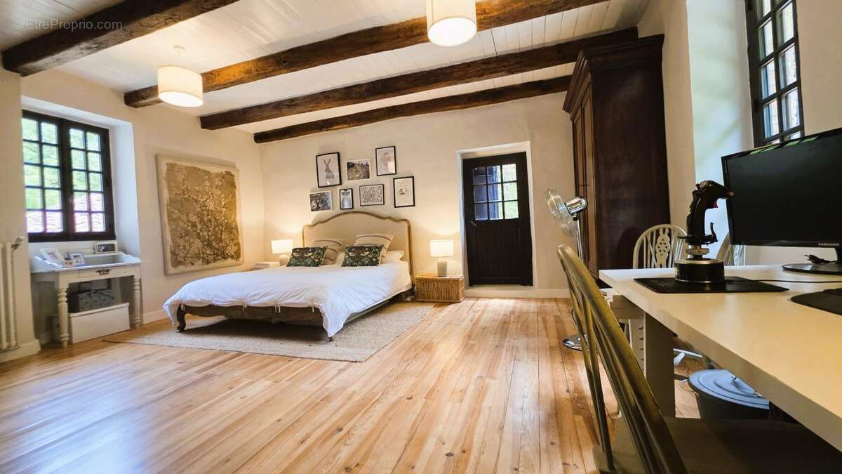 Maison à SAINT-ANTONIN-NOBLE-VAL