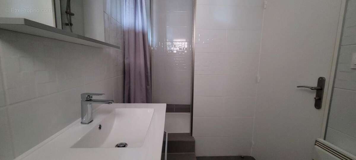 Appartement à CAZERES