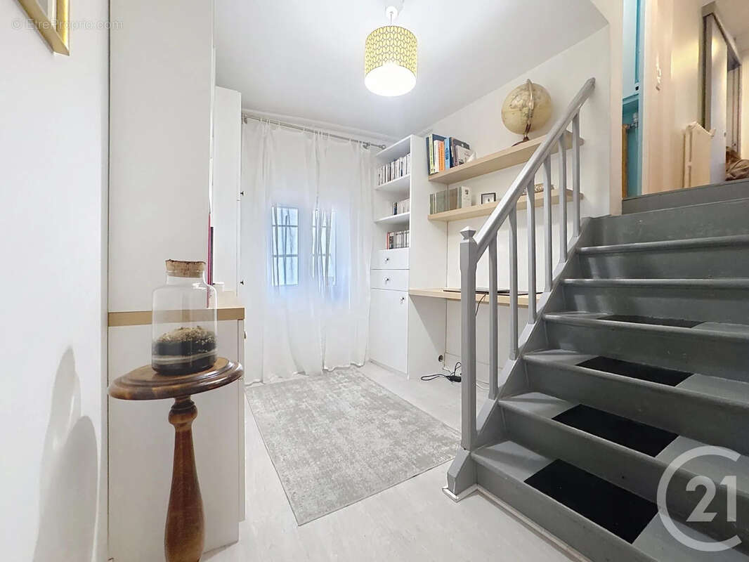 Appartement à PARIS-20E