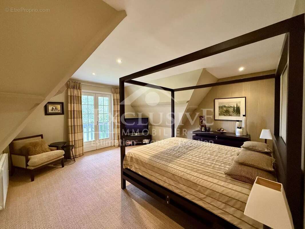 Maison à PONT-L'EVEQUE