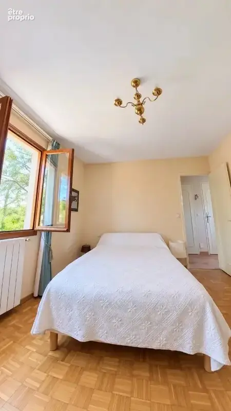 SAINT-CLÉMENT-DE-RIVIÈRE - Élégante villa familiale de 216 m² sur plus de 2 000 m² de terrain avec piscine - photo 7