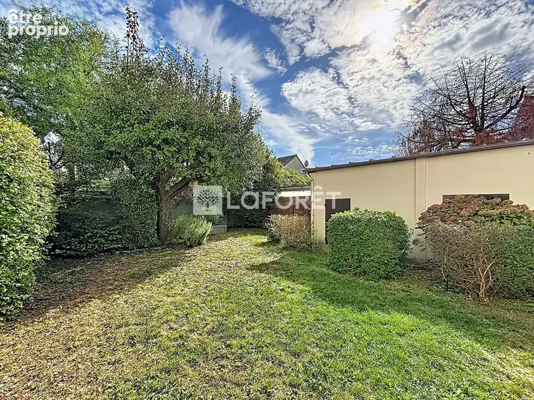 Maison 5 pièces - 137.59 m² - VILLEJUIF - photo 2