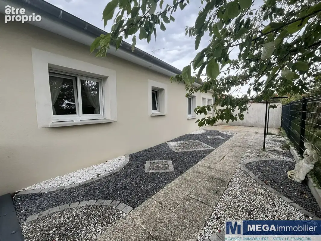 Maison récente de plain pied au cœur de Vitry le François - photo 4