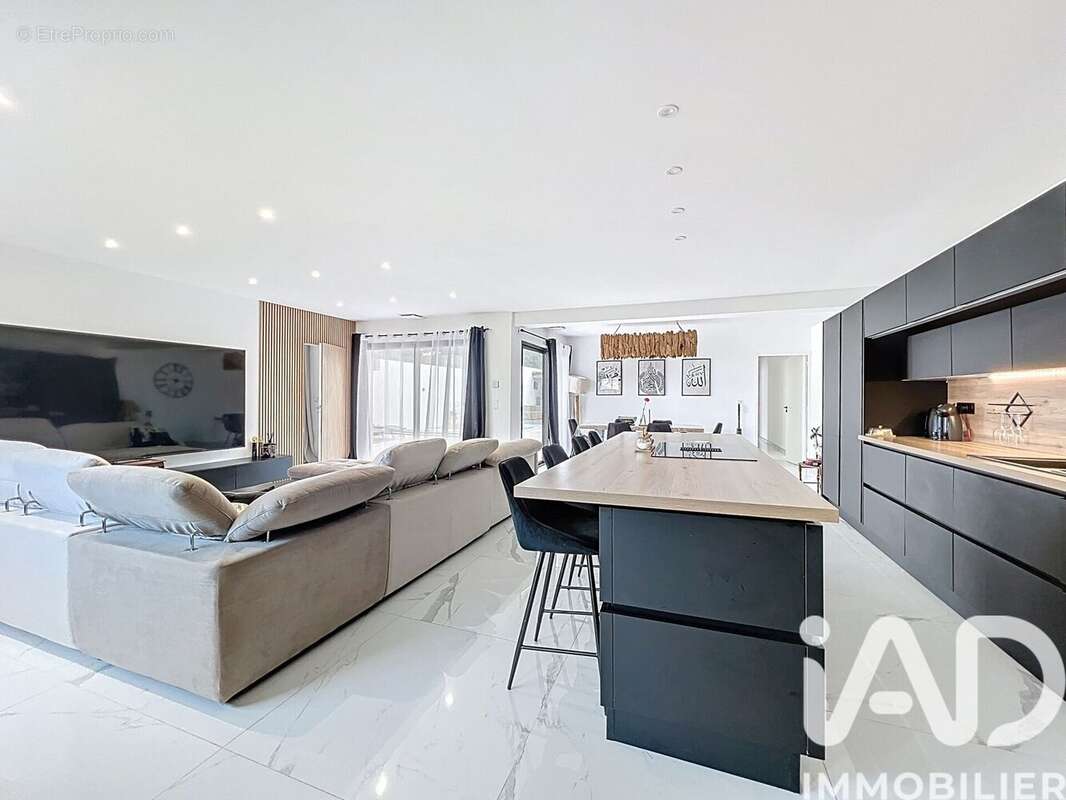 Photo 4 - Maison à CHARRON