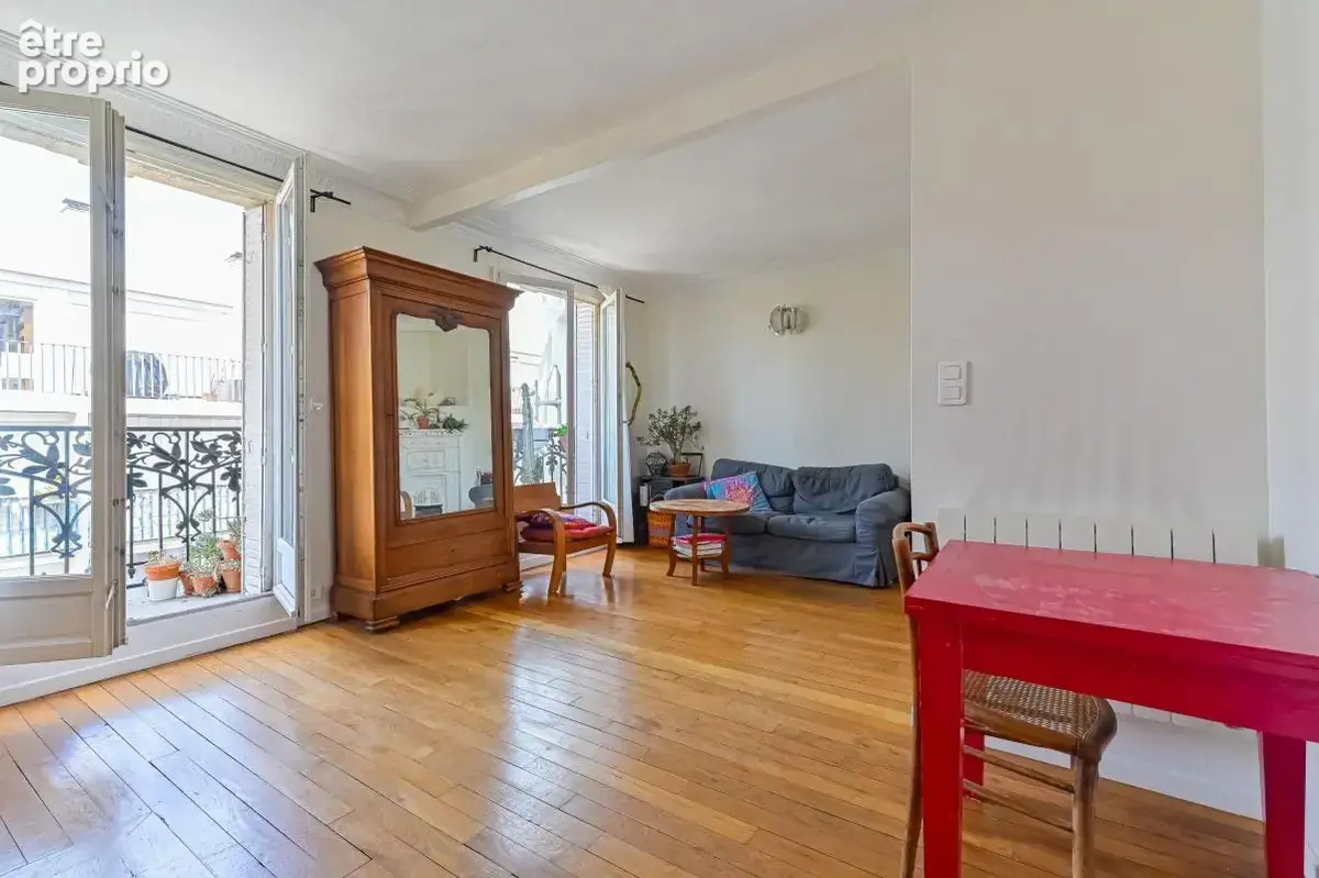 Appartement À Vendre Paris 18ᵉ - photo 4