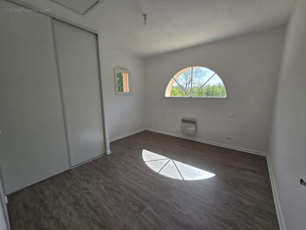 Maison à LE GIROUARD