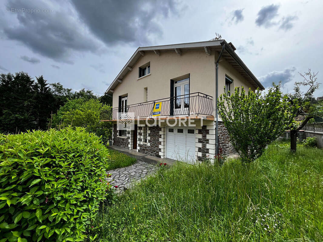 Maison à AUBIN