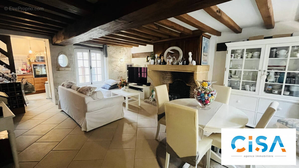Maison à SENLIS