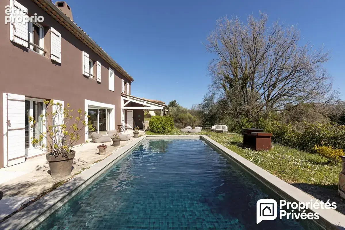 Villa avec piscine, jolie dépendance et vue dégagée - photo 3