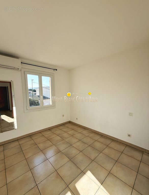 Jolie maison 4 pièces avec jardinet et garage - photo 11