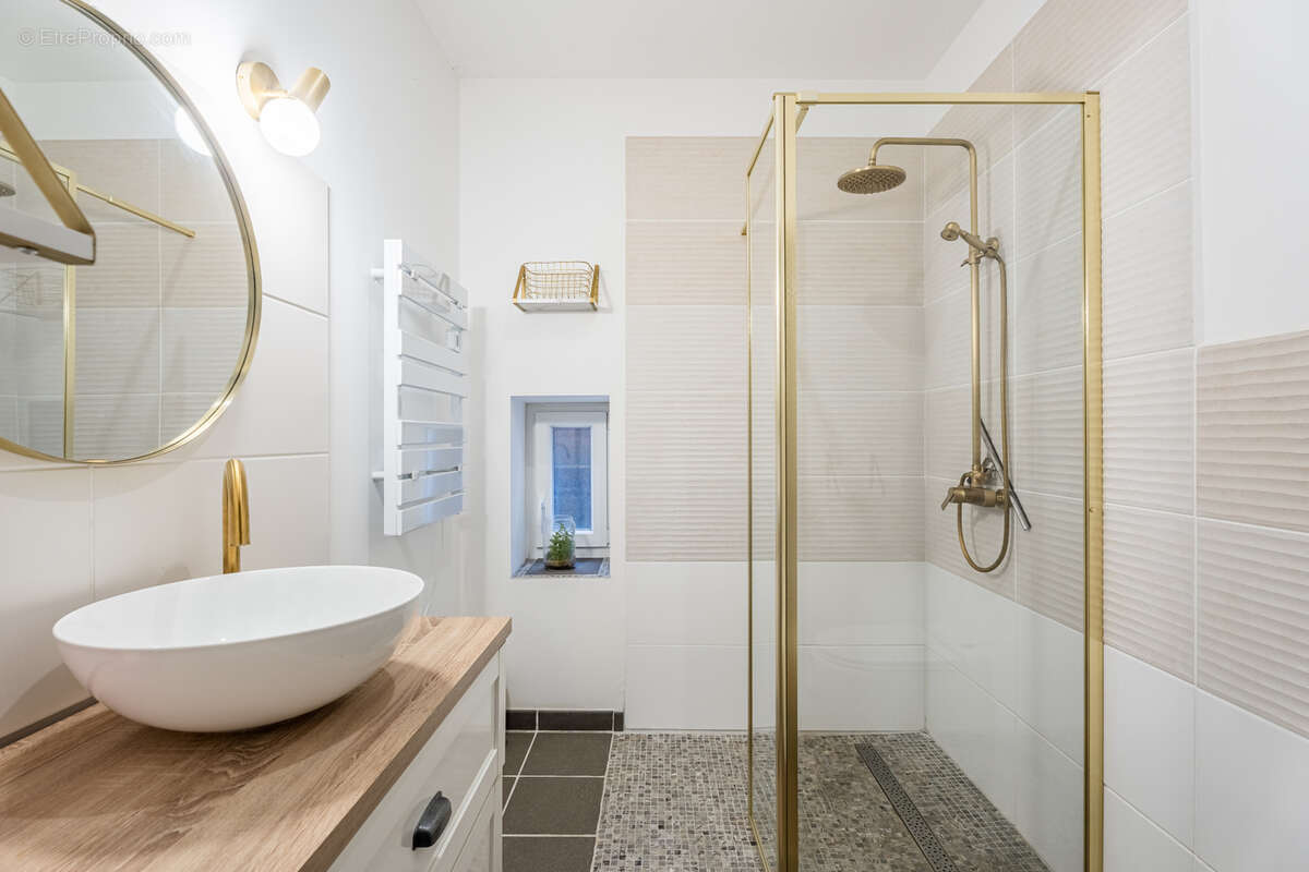 Maison à LA BOUILLADISSE