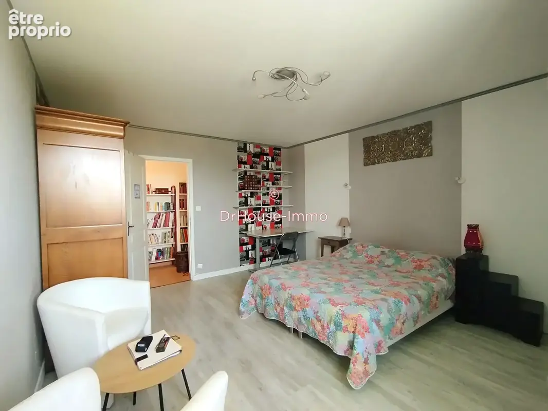 Maison 10 pièces 246 m² à vendre à Avanton (86170) - photo 5
