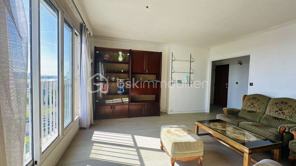 Appartement à SAINT-GRATIEN