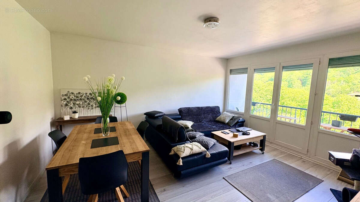 Appartement à ALBERTVILLE