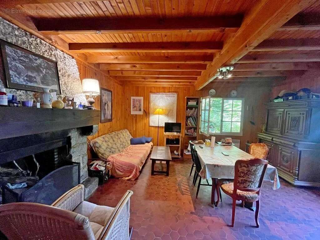 Exclusivité/Bourgogne, Parc du Morvan, Secteur GOULOUX, chalet 49 m² environ sur plus de 3000 m² de terrain boisé. - photo 9